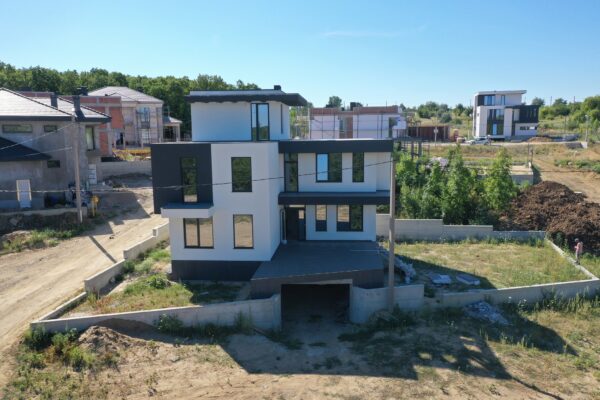 298006744_619109909831146_6501984810351978232_n